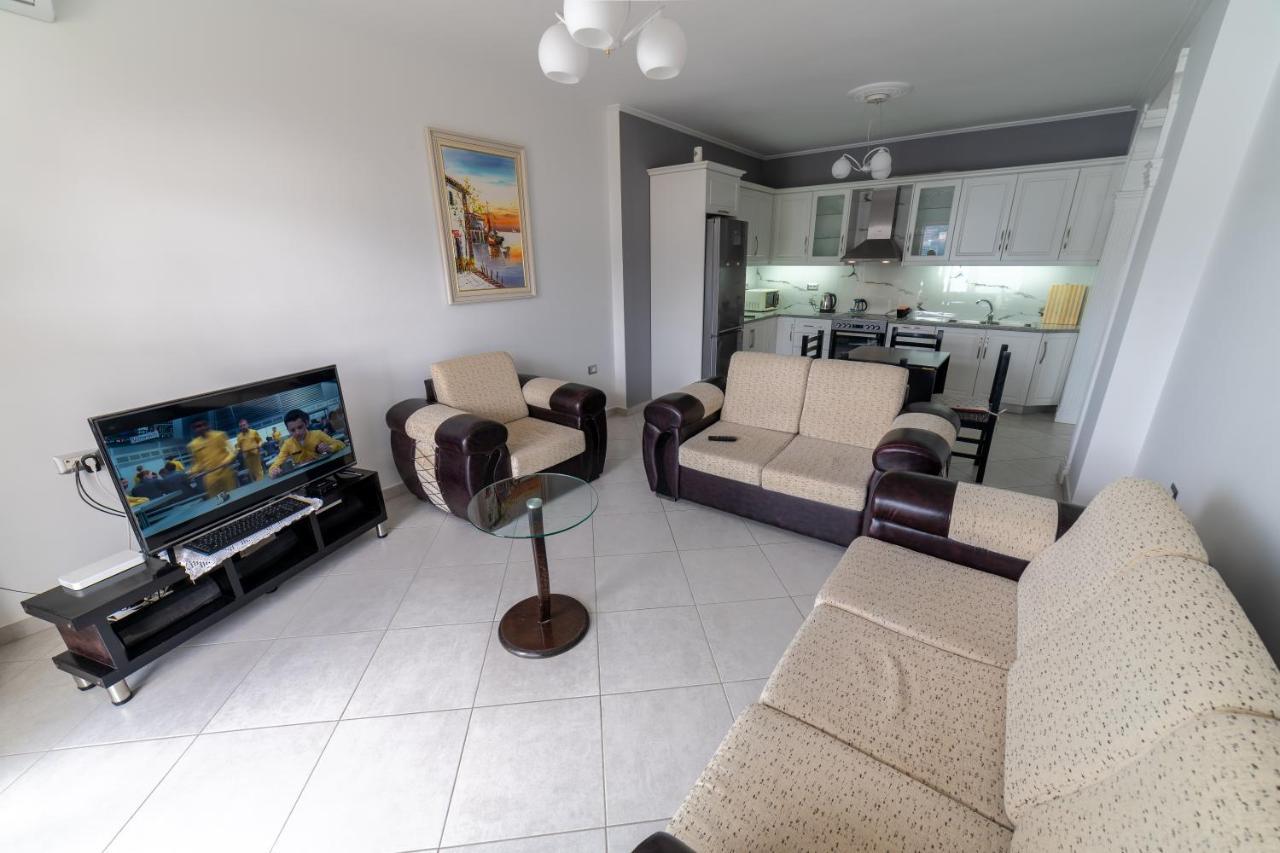 Sofi Apartments Sarande Bagian luar foto