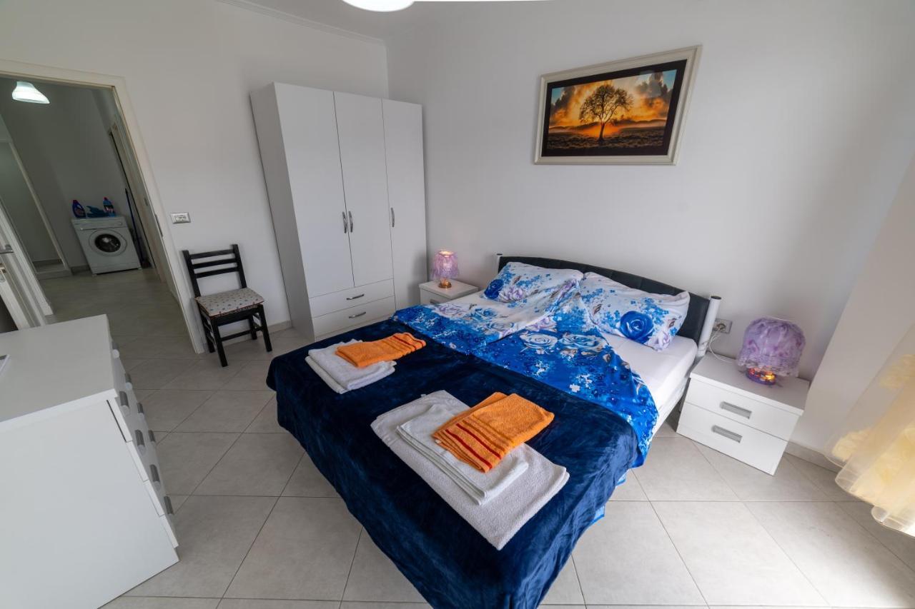 Sofi Apartments Sarande Bagian luar foto